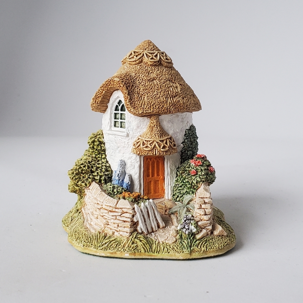 Lilliput Lane Collectors Club Free Gift Thimble Cottage c1995-96 Miniature House
